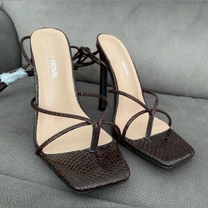 COPY - Fashion Nova , Strappy Heel  ,  6 /  Dark  Brown  /